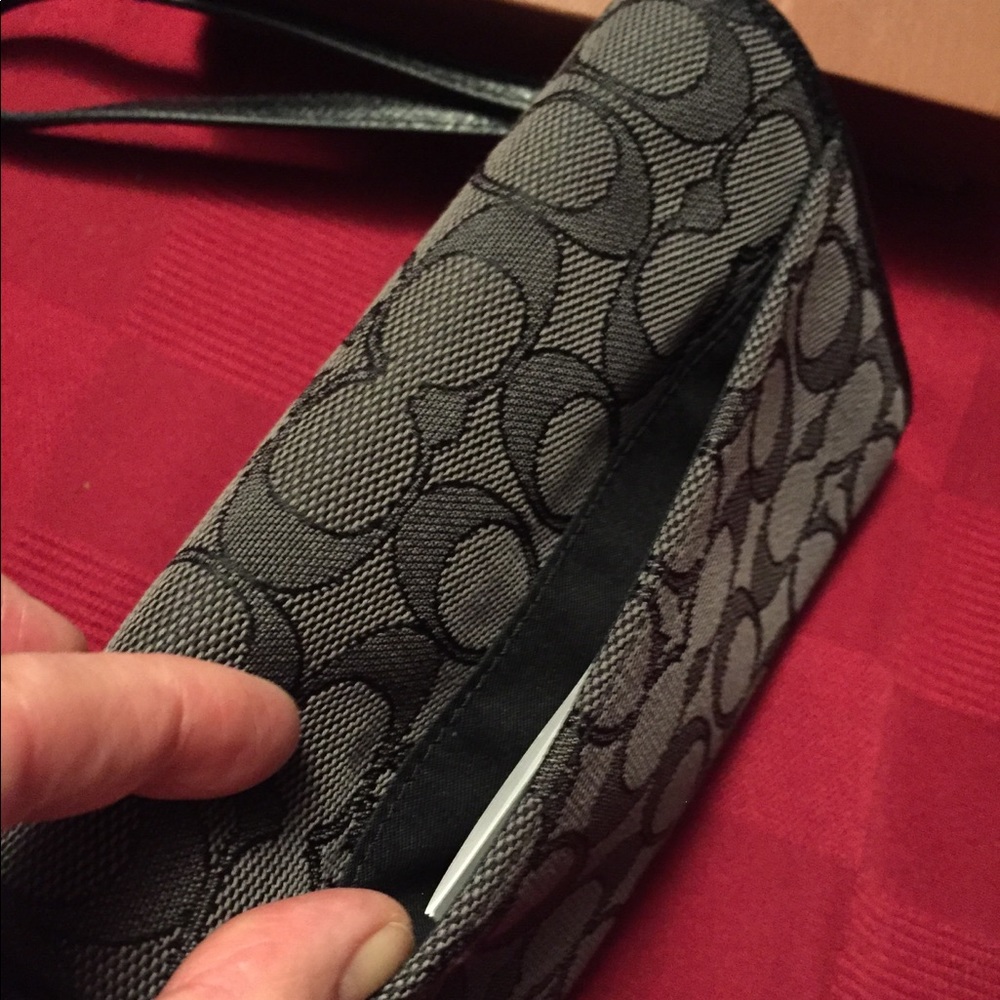 Coach wallet - Picture 3 of 3